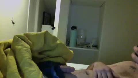 Snapshot of jwill10000 chatting on 12.16.24 J and Sugar snap pea online show from 12.16.24