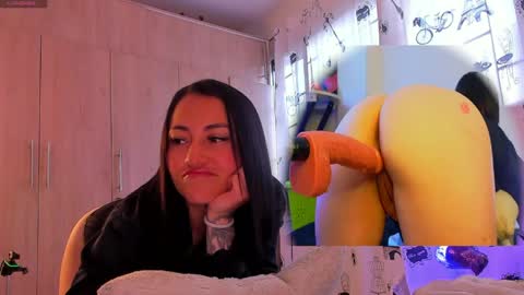 Snapshot of k4rolin chatting on 04.12.26 Karolin online show from 04.12.26