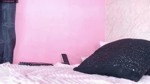 Snapshot of k_stormi_ chatting on 03.08.25 STORMI online show from 03.08.25