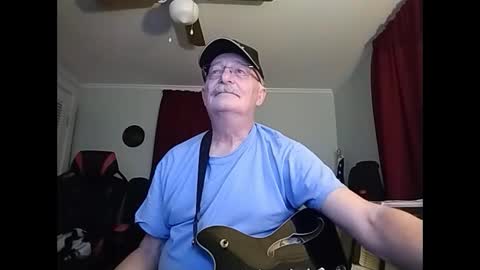 Snapshot of kabriggs136 chatting on 02.20.25 kabriggs136 online show from 02.20.25