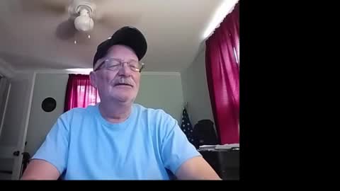 Snapshot of kabriggs136 chatting on 09.29.25 kabriggs136 online show from 09.29.25