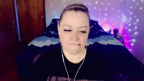 Snapshot of kaeli_day chatting on 12.22.24 Goddess Kaeli online show from 12.22.24