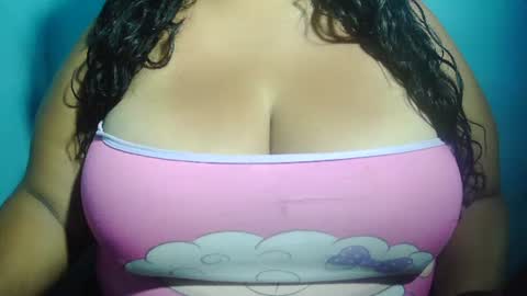 Snapshot of kaeluna chatting on 07.14.26 Kae luna online show from 07.14.26