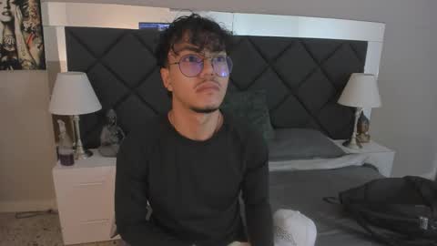 Snapshot of kai_storn chatting on 02.22.26 kai_storn online show from 02.22.26