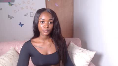 Angie  online show from 11.10.25