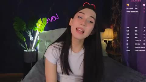 Kaia Monday Thursday FridaySaturdaySunday online show from 03.06.25