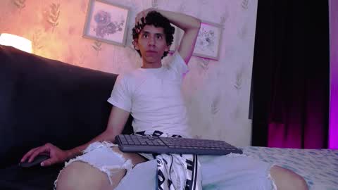 Snapshot of kaiirox chatting on 01.10.26 kai online show from 01.10.26