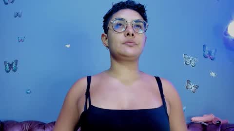 kaira_mosse_ online show from 11.26.25