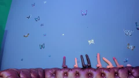 kaira_mosse_ online show from 12.22.25