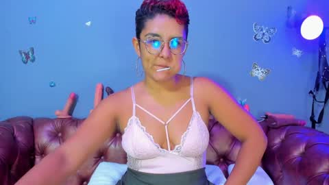 kaira_mosse_ online show from 04.18.26