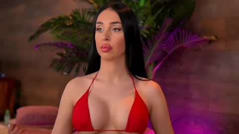 Snapshot of kairaandrews chatting on 05.18.26 Kaira online show from 05.18.26