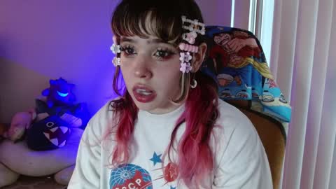 Snapshot of kairilovescumm chatting on 01.16.25 Kairi online show from 01.16.25