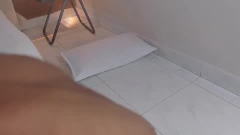 Snapshot of kaisonrouse chatting on 02.25.26 kaisonrouse online show from 02.25.26