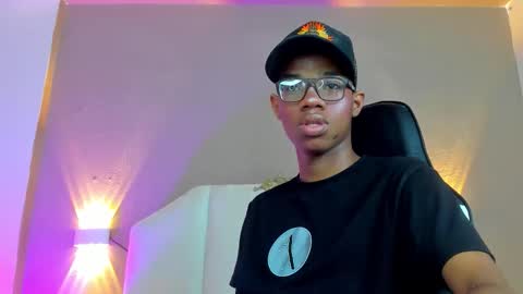 Snapshot of kaisonrouse chatting on 02.28.26 kaisonrouse online show from 02.28.26