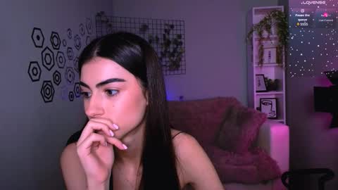 Kaisy online show from 10.18.25