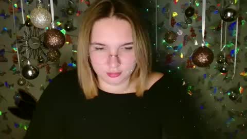 Snapshot of kaitlin_kk chatting on 11.07.25 Kaitlin online show from 11.07.25