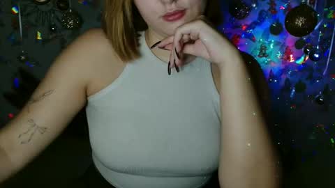 Snapshot of kaitlin_kk chatting on 11.12.25 Kaitlin online show from 11.12.25