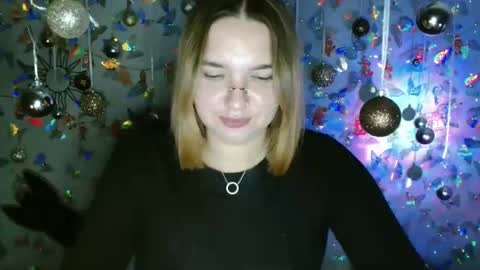 Snapshot of kaitlin_kk chatting on 11.26.25 Kaitlin online show from 11.26.25