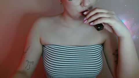 Snapshot of kaitlin_kk chatting on 03.09.26 Kaitlin online show from 03.09.26