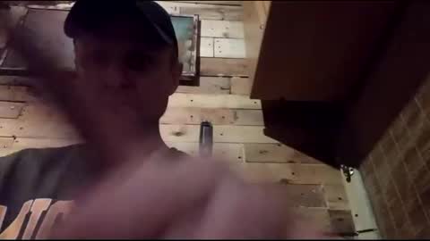 Snapshot of kajtek1979 chatting on 12.17.24 Olik1979 online show from 12.17.24