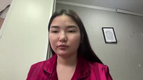 Sakura online show from 04.17.26