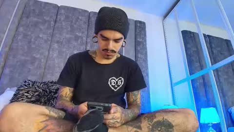 Snapshot of kaletattoos chatting on 03.10.26 Kale online show from 03.10.26