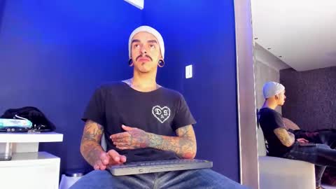 Snapshot of kaletattoos chatting on 03.11.26 Kale online show from 03.11.26