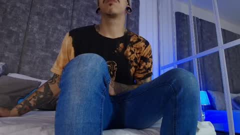 Snapshot of kaletattoos chatting on 04.09.26 Kale online show from 04.09.26