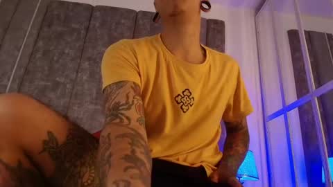 Snapshot of kaletattoos chatting on 04.11.26 Kale online show from 04.11.26