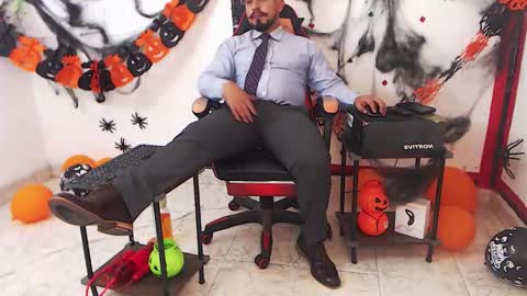 Kaleth online show from 10.24.25