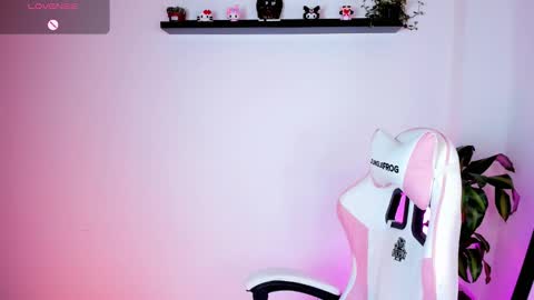 Kali Ka Please help me with your thumbs up its important   dont forget my birthday on October 26 online show from 09.19.25