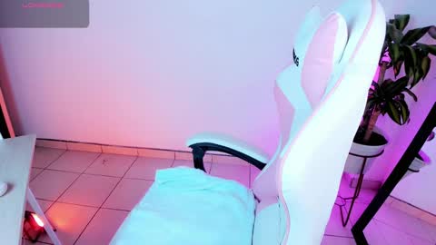 Kali Ka Please help me with your thumbs up its important   dont forget my birthday on October 26 online show from 09.25.25