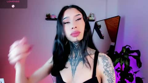 Kali Ka Please help me with your thumbs up its important   dont forget my birthday on October 26 online show from 05.17.26