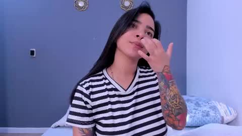 Snapshot of kamilabetancourt chatting on 06.28.26 Kamila Betancourt online show from 06.28.26