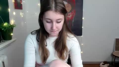 Snapshot of kamilla_love_ chatting on 01.17.26 kamilla_love_ online show from 01.17.26