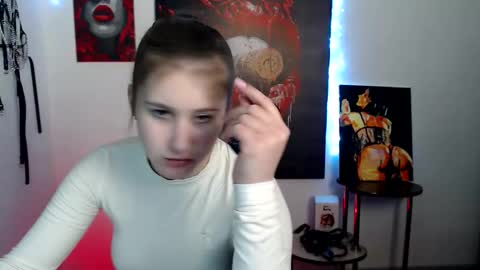 Snapshot of kamilla_love_ chatting on 03.10.26 kamilla_love_ online show from 03.10.26