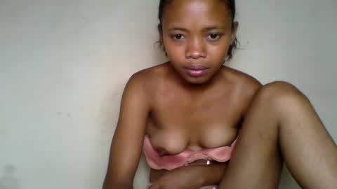 kamillah69 online show from 12.01.25