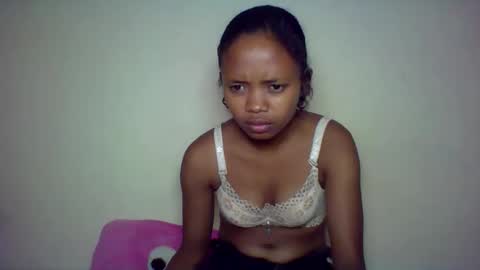 Snapshot of kamillah69 chatting on 02.16.26 kamillah69 online show from 02.16.26