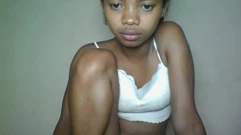 Snapshot of kamillah69 chatting on 02.21.26 kamillah69 online show from 02.21.26