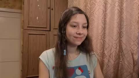 Mari  Simmons online show from 11.05.25