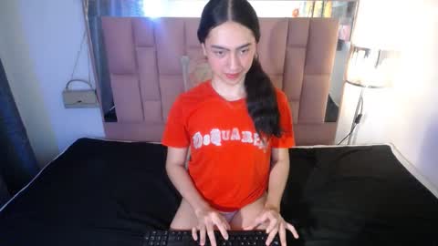 Snapshot of kammi_candy chatting on 10.10.25 -- kammi -- online show from 10.10.25