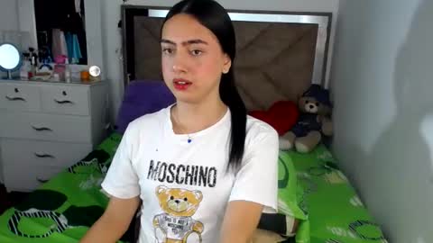 Snapshot of kammi_candy chatting on 06.14.26 -- kammi -- online show from 06.14.26