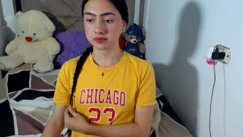 Snapshot of kammi_candy chatting on 07.19.26 -- kammi -- online show from 07.19.26