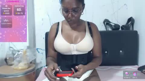 Paola online show from 04.08.26