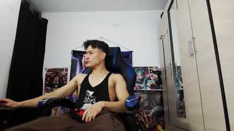 Snapshot of kanekixxxhot chatting on 03.15.26 andres online show from 03.15.26