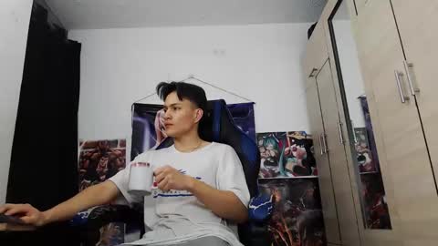 Snapshot of kanekixxxhot chatting on 03.21.26 andres online show from 03.21.26