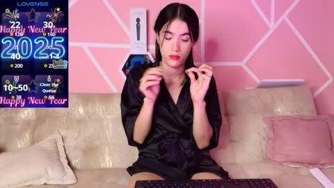 Snapshot of kaoriille chatting on 02.07.25 kaoriille online show from 02.07.25