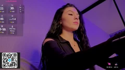 kara_life online show from 11.14.25