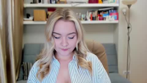 Kara. Off from 15th till 24th of December online show from 09.19.25