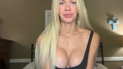 kara online show from 10.26.25